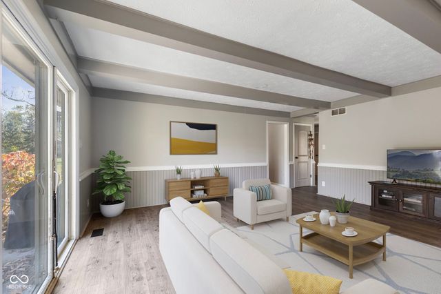 8815 Fathom Crest, Indianapolis, IN 46256