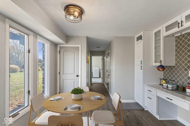 8815 Fathom Crest, Indianapolis, IN 46256