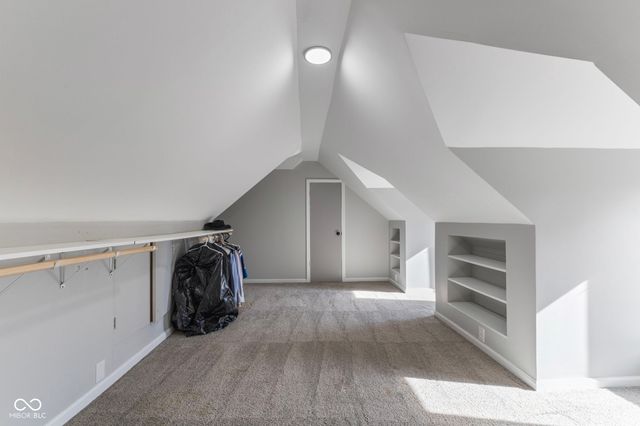 8815 Fathom Crest, Indianapolis, IN 46256