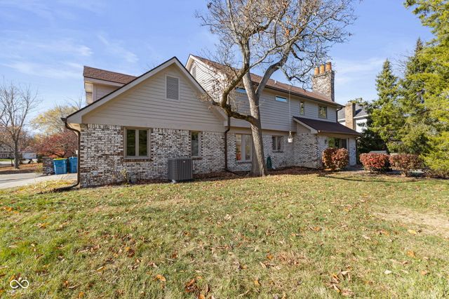 8815 Fathom Crest, Indianapolis, IN 46256