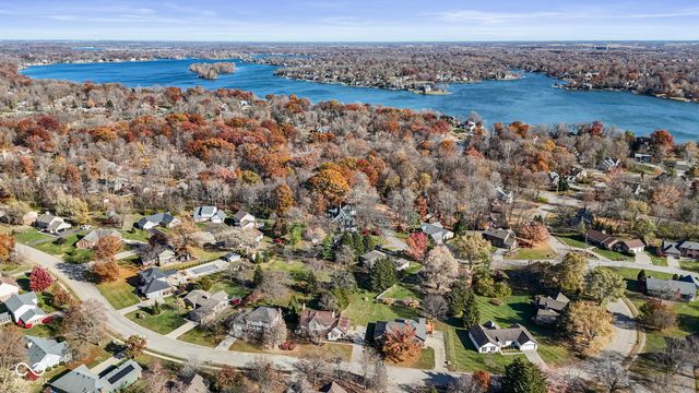 8815 Fathom Crest, Indianapolis, IN 46256