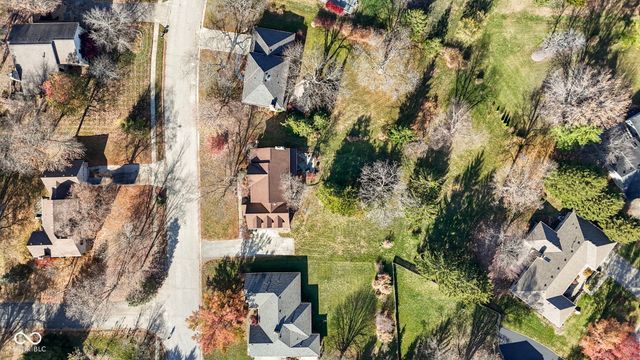 8815 Fathom Crest, Indianapolis, IN 46256