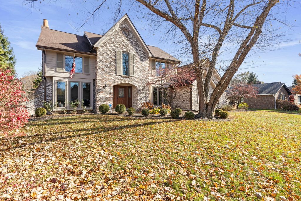 8815 Fathom Crest, Indianapolis, IN 46256
