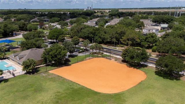 9724 MYRTLE CREEK LANE, Orlando, FL 32832