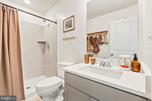7353 MOUNTAINEER DR, Alexandria, VA 22306