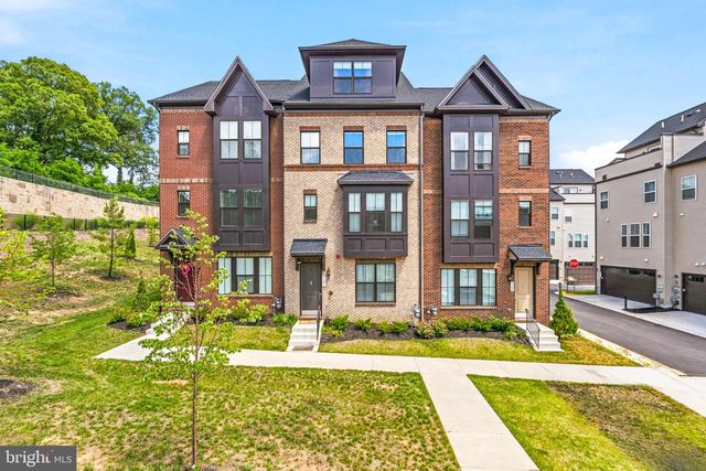 7353 MOUNTAINEER DR, Alexandria, VA 22306