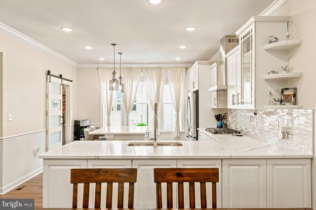 7353 MOUNTAINEER DR, Alexandria, VA 22306