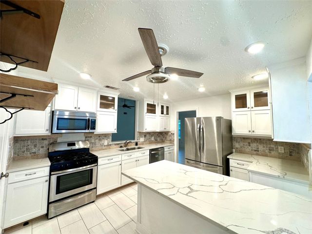 3411 Cannon Ridge Drive, Richmond, TX 77406