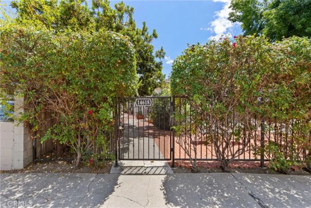 14618 Moorpark Street D, Sherman Oaks, CA 91403