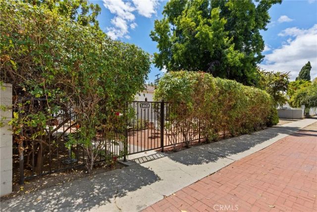 14618 Moorpark Street D, Sherman Oaks, CA 91403