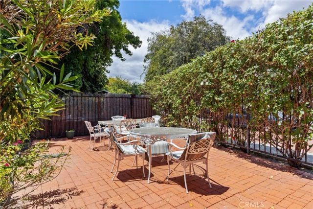 14618 Moorpark Street D, Sherman Oaks, CA 91403