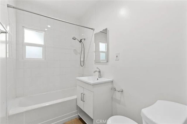 14618 Moorpark Street D, Sherman Oaks, CA 91403