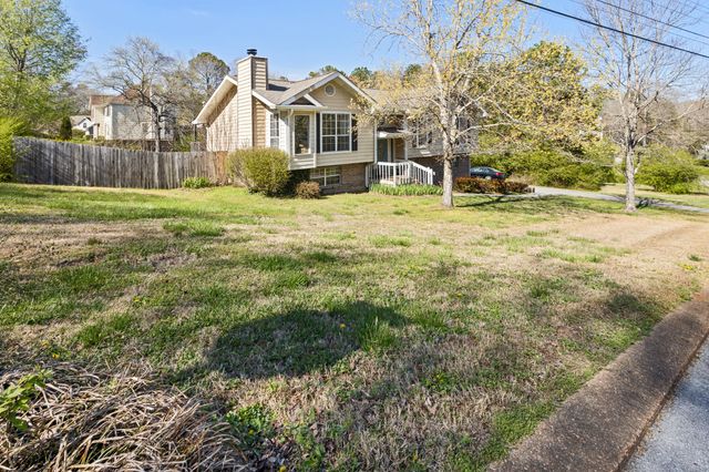 5701 Knotty Pine Drive, Ooltewah, TN 37363