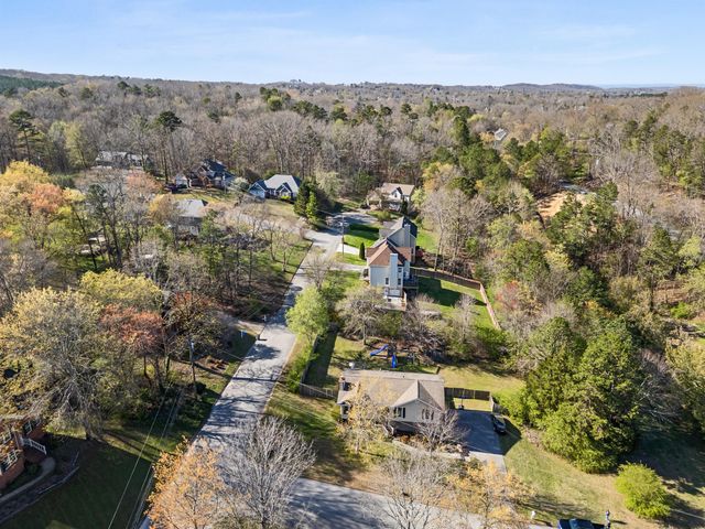 5701 Knotty Pine Drive, Ooltewah, TN 37363