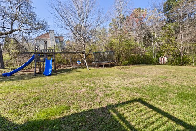 5701 Knotty Pine Drive, Ooltewah, TN 37363