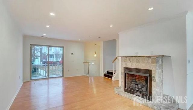 500 Great Beds Court, Perth Amboy, NJ 08861