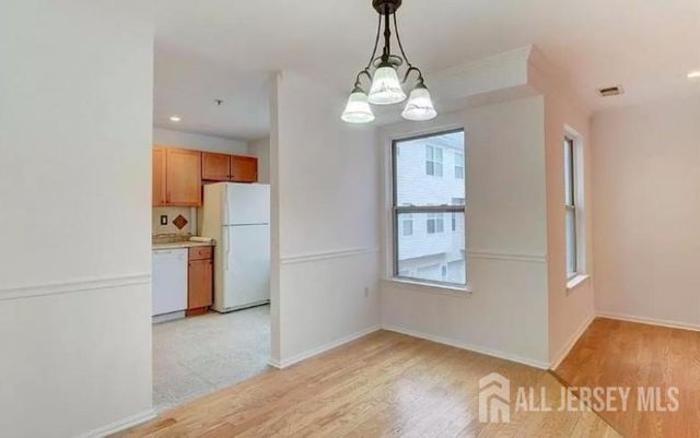 500 Great Beds Court, Perth Amboy, NJ 08861