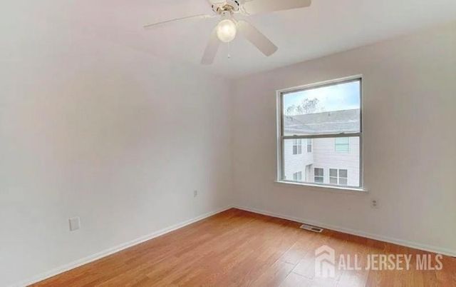 500 Great Beds Court, Perth Amboy, NJ 08861