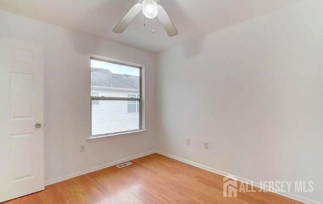 500 Great Beds Court, Perth Amboy, NJ 08861
