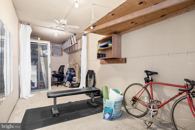 606-B SAXONY DR, Mount Laurel, NJ 08054