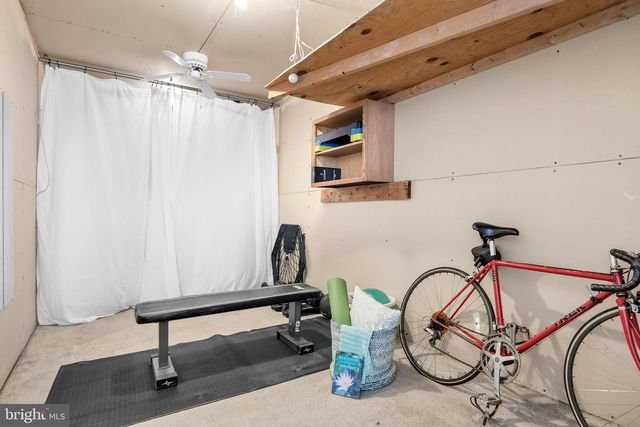 606-B SAXONY DR, Mount Laurel, NJ 08054