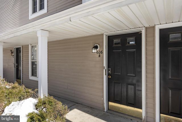 606-B SAXONY DR, Mount Laurel, NJ 08054