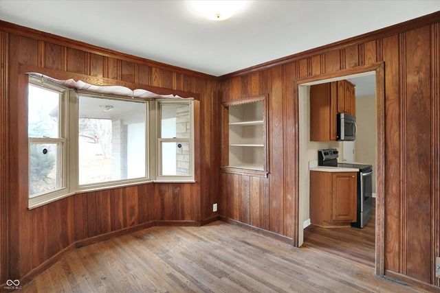 309 N 25th Avenue, Beech Grove, IN 46107