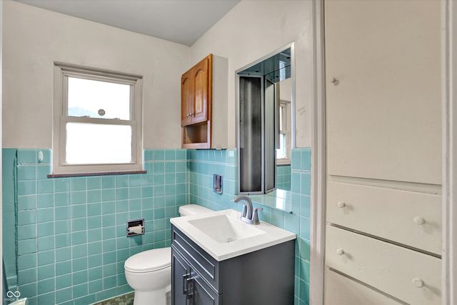 309 N 25th Avenue, Beech Grove, IN 46107