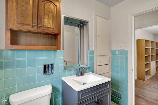 309 N 25th Avenue, Beech Grove, IN 46107