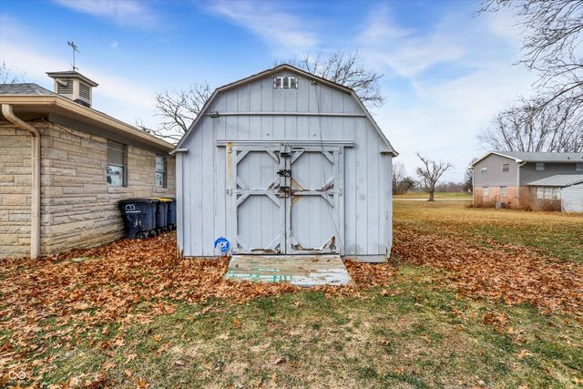 309 N 25th Avenue, Beech Grove, IN 46107