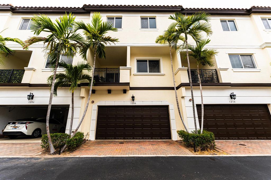 1208 Coastal Bay Boulevard, Boynton Beach, FL 33435