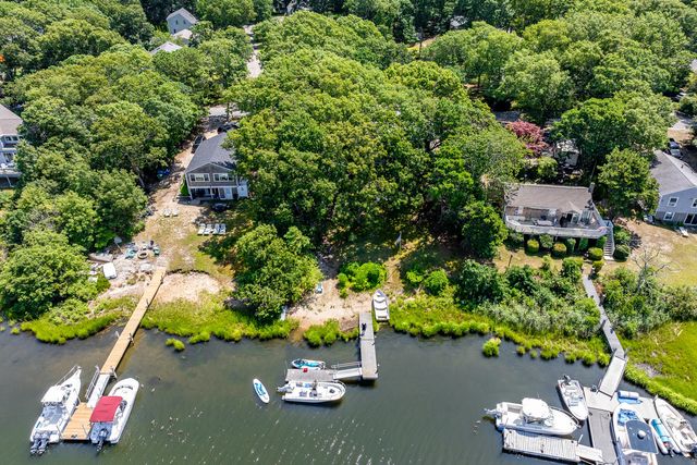199 Edgewater Drive W, East Falmouth, MA 02536