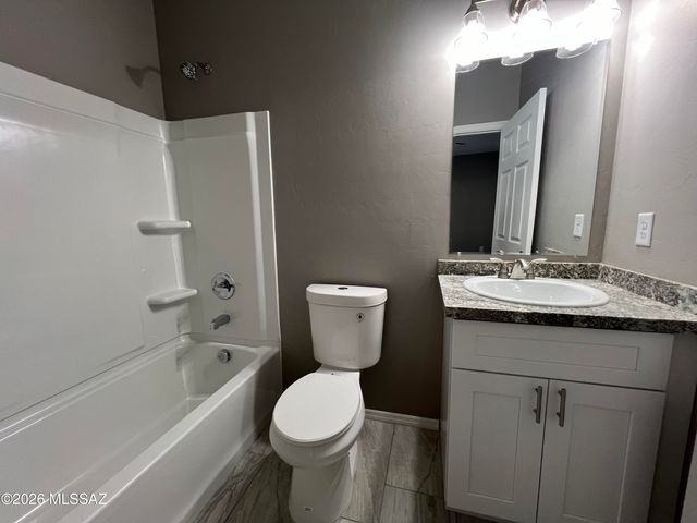 43 W Lester Street, Tucson, AZ 85705