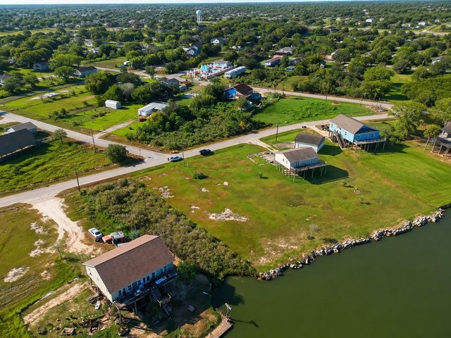 00 Bayou Drive, Hitchcock, TX 77563