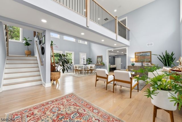 98 King George Rd, Warren Twp., NJ 07059