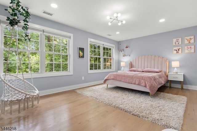 98 King George Rd, Warren Twp., NJ 07059