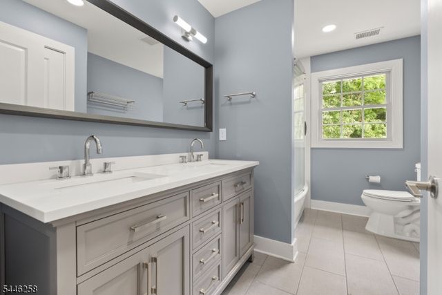 98 King George Rd, Warren Twp., NJ 07059