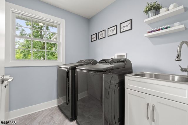 98 King George Rd, Warren Twp., NJ 07059