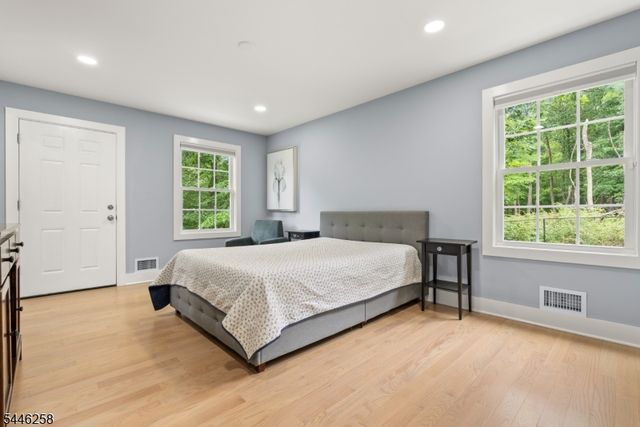 98 King George Rd, Warren Twp., NJ 07059