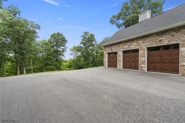 98 King George Rd, Warren Twp., NJ 07059