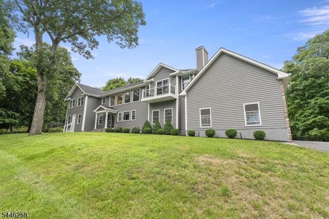 98 King George Rd, Warren Twp., NJ 07059