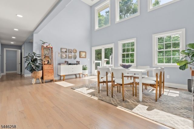 98 King George Rd, Warren Twp., NJ 07059