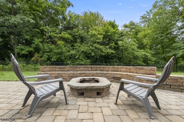98 King George Rd, Warren Twp., NJ 07059