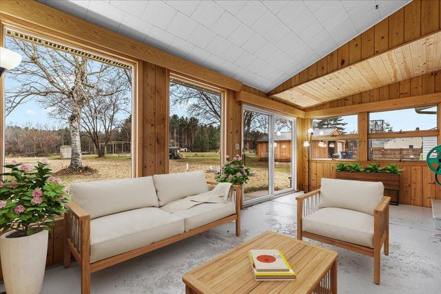 2089 Decorah ROAD, West Bend, WI 53095