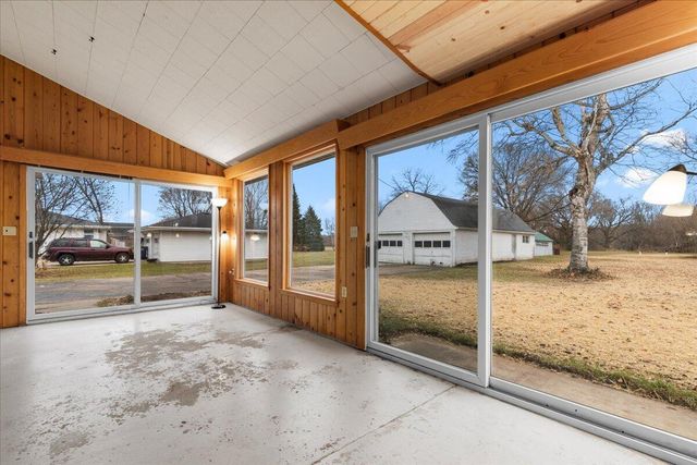 2089 Decorah ROAD, West Bend, WI 53095