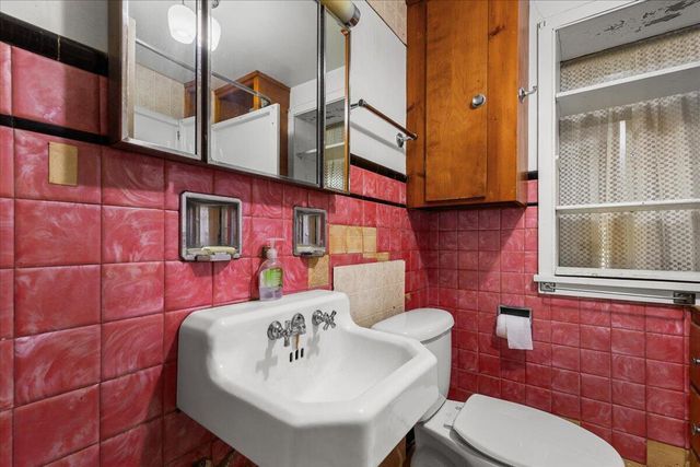 2089 Decorah ROAD, West Bend, WI 53095