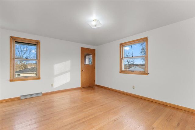 2089 Decorah ROAD, West Bend, WI 53095