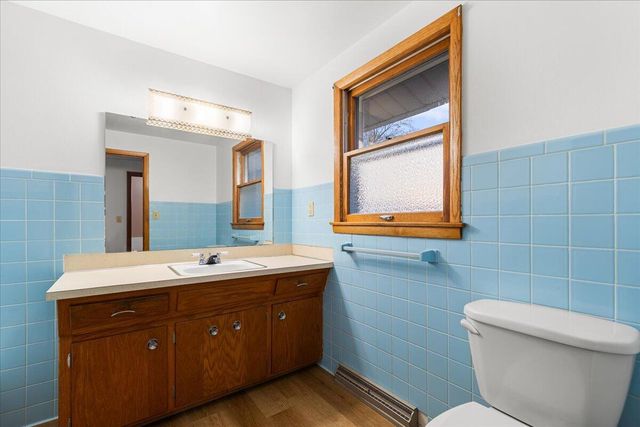 2089 Decorah ROAD, West Bend, WI 53095