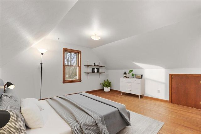 2089 Decorah ROAD, West Bend, WI 53095