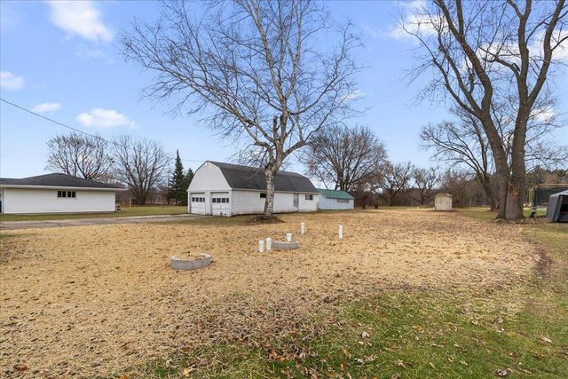 2089 Decorah ROAD, West Bend, WI 53095